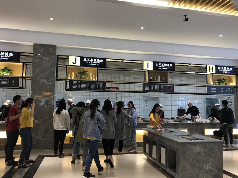 客戶對食堂承包經(jīng)營者的基本要求有哪些？